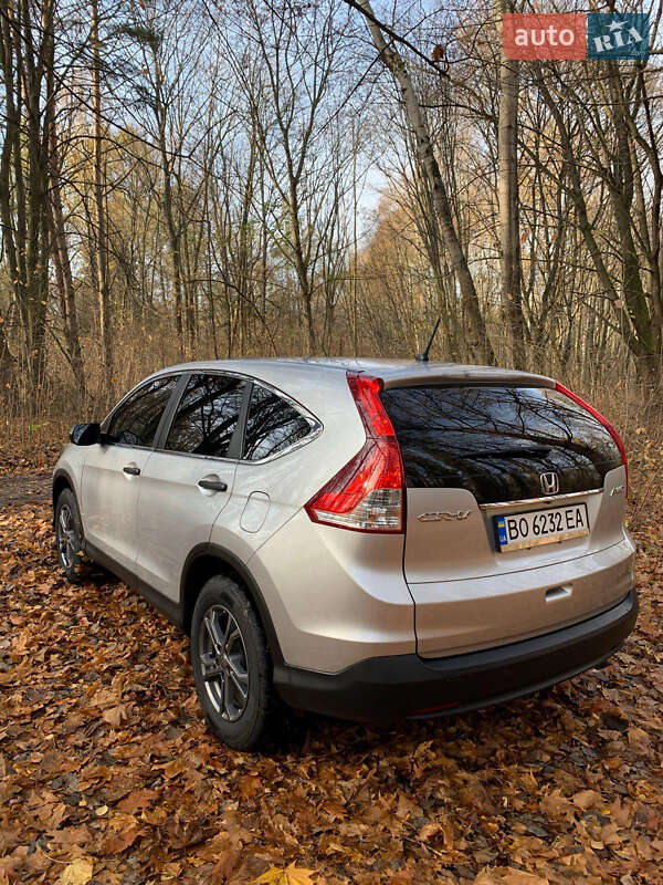 Внедорожник / Кроссовер Honda CR-V 2013 в Бучаче