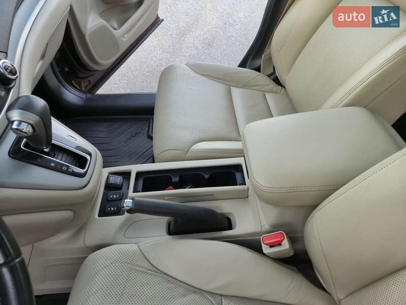 Внедорожник / Кроссовер Honda CR-V 2013 в Радивилове
