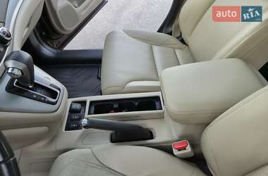 Позашляховик / Кросовер Honda CR-V 2013 в 