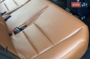 Позашляховик / Кросовер Honda CR-V 2011 в 