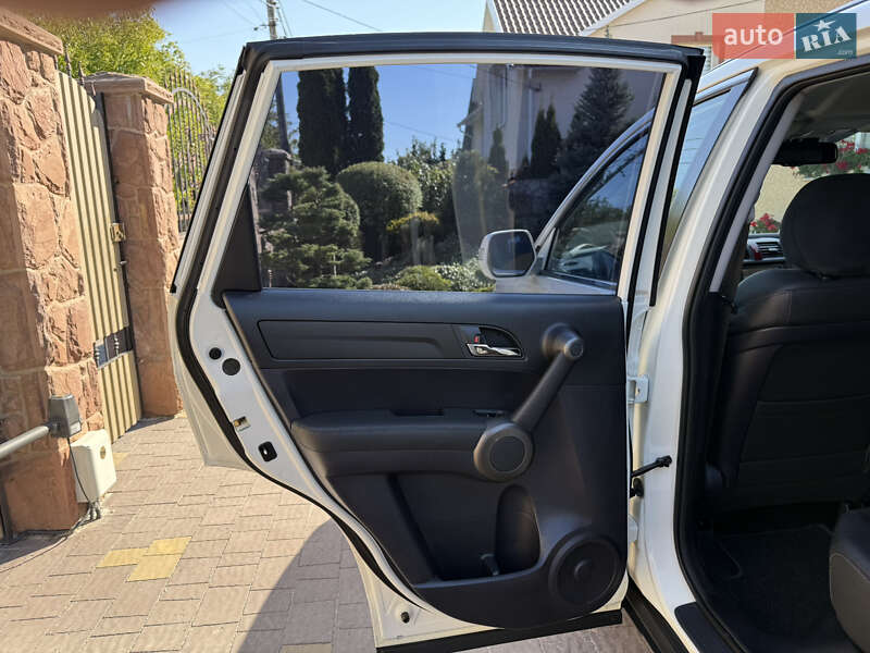 Внедорожник / Кроссовер Honda CR-V 2011 в Тернополе