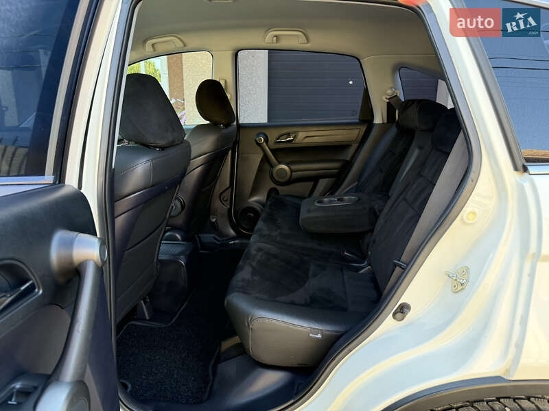 Внедорожник / Кроссовер Honda CR-V 2011 в Тернополе