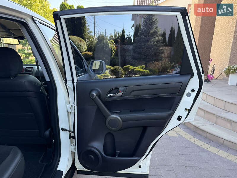 Внедорожник / Кроссовер Honda CR-V 2011 в Тернополе