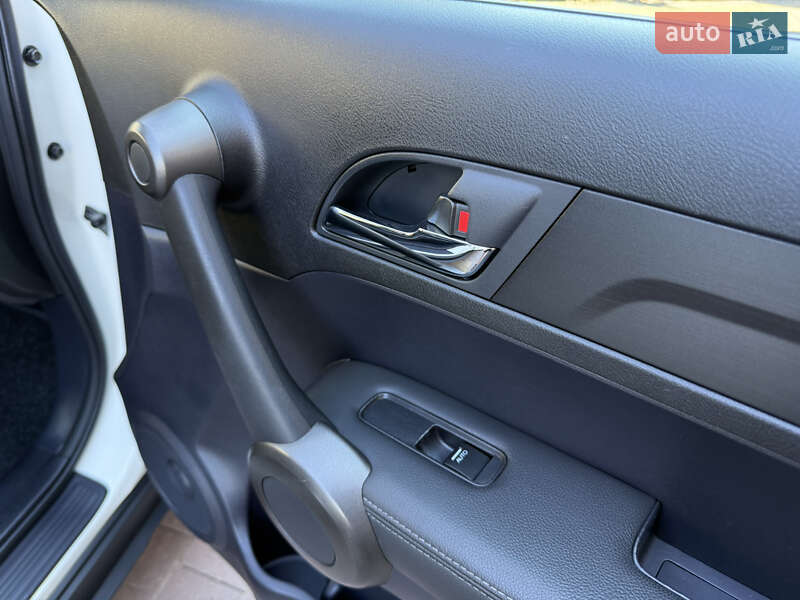 Внедорожник / Кроссовер Honda CR-V 2011 в Тернополе