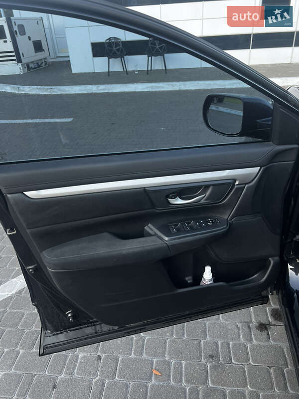Позашляховик / Кросовер Honda CR-V 2017 в Рівному фото 14 Позашляховик / Кросовер Honda CR-V 2017 в Рівному