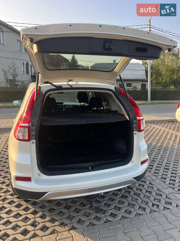 Внедорожник / Кроссовер Honda CR-V 2015 в Ивано-Франковске
