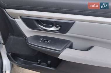 Внедорожник / Кроссовер Honda CR-V 2017 в 