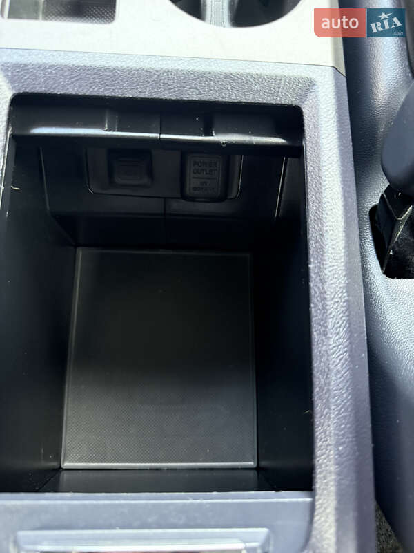 Внедорожник / Кроссовер Honda CR-V 2011 в Луцке
