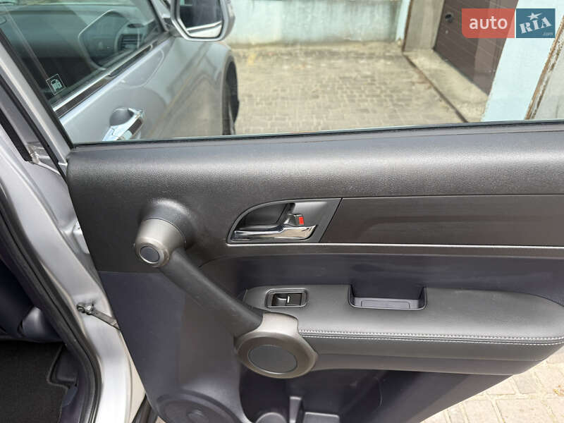 Внедорожник / Кроссовер Honda CR-V 2011 в Луцке