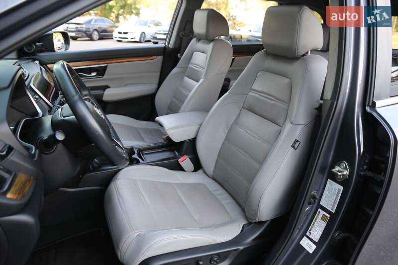 Внедорожник / Кроссовер Honda CR-V 2019 в Киеве