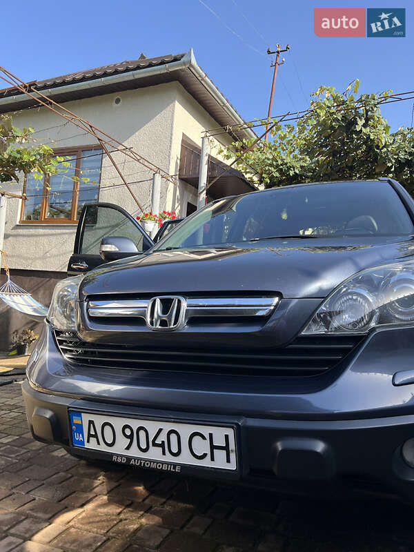 Внедорожник / Кроссовер Honda CR-V 2008 в Могилев-Подольске