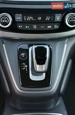 Внедорожник / Кроссовер Honda CR-V 2015 в 