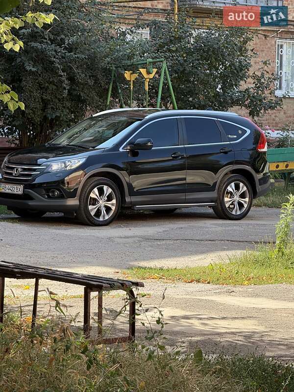 Внедорожник / Кроссовер Honda CR-V 2013 в Могилев-Подольске