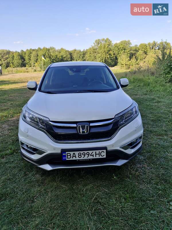 Внедорожник / Кроссовер Honda CR-V 2015 в Александровке