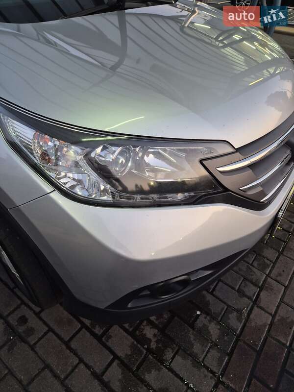 Позашляховик / Кросовер Honda CR-V 2014 в Києві