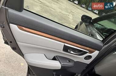 Внедорожник / Кроссовер Honda CR-V 2018 в 