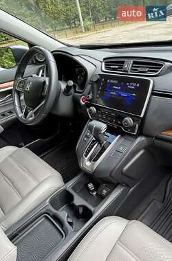 Внедорожник / Кроссовер Honda CR-V 2018 в 