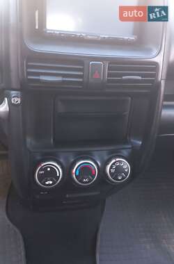 Внедорожник / Кроссовер Honda CR-V 2002 в 
