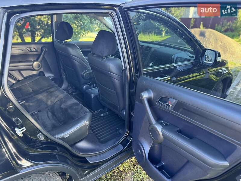 Внедорожник / Кроссовер Honda CR-V 2010 в Казатине