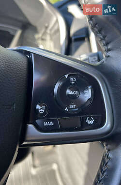 Внедорожник / Кроссовер Honda CR-V 2021 в 