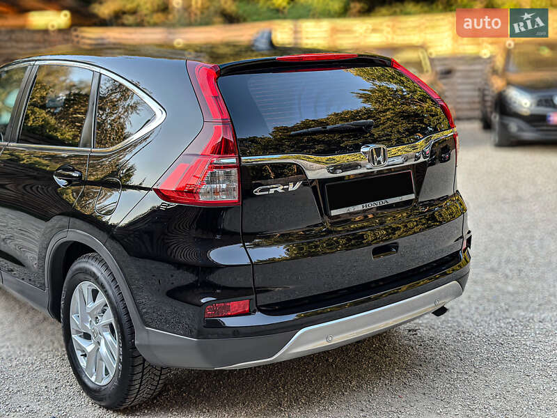 Внедорожник / Кроссовер Honda CR-V 2015 в Бродах