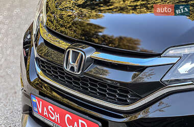 Внедорожник / Кроссовер Honda CR-V 2015 в 