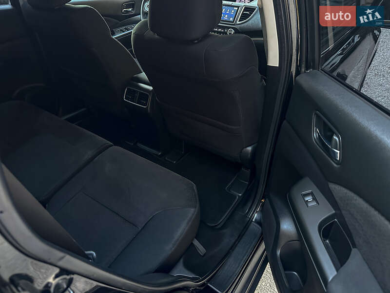 Внедорожник / Кроссовер Honda CR-V 2015 в Бродах