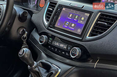 Внедорожник / Кроссовер Honda CR-V 2015 в 