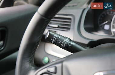 Внедорожник / Кроссовер Honda CR-V 2012 в 