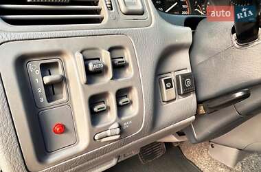Внедорожник / Кроссовер Honda CR-V 2001 в 