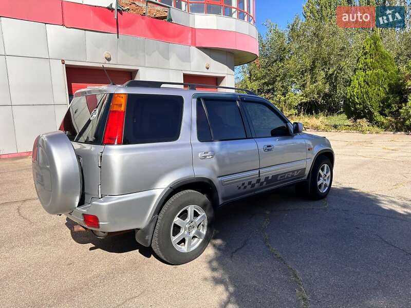 Внедорожник / Кроссовер Honda CR-V 2001 в Запорожье
