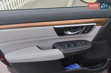 Внедорожник / Кроссовер Honda CR-V 2017 в 