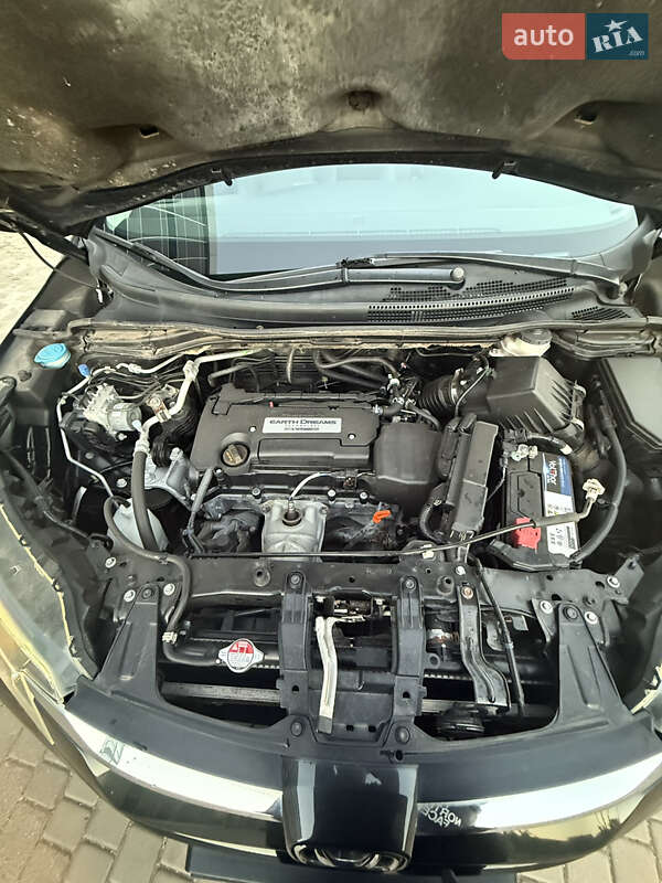 Внедорожник / Кроссовер Honda CR-V 2015 в Кривом Роге