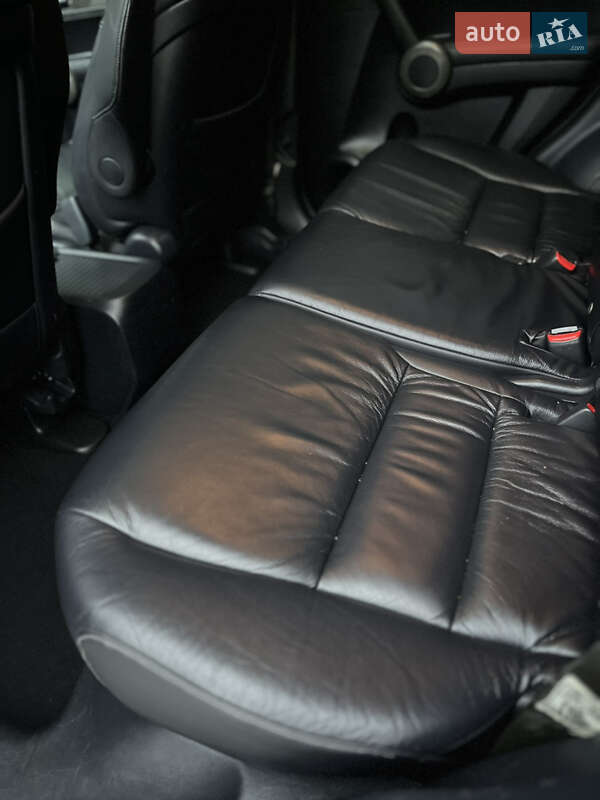 Внедорожник / Кроссовер Honda CR-V 2010 в Черновцах