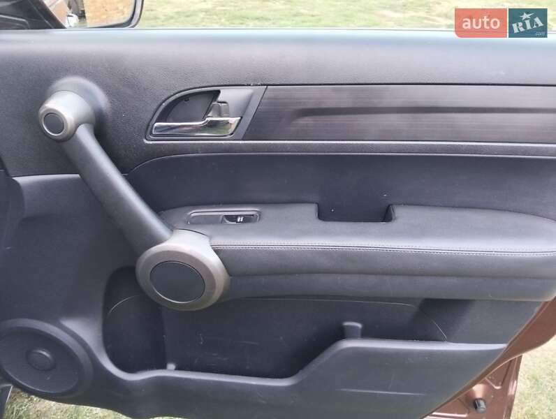 Позашляховик / Кросовер Honda CR-V 2011 в Гайсину