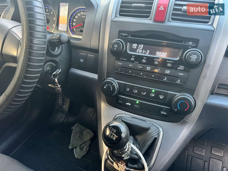 Внедорожник / Кроссовер Honda CR-V 2008 в Косове