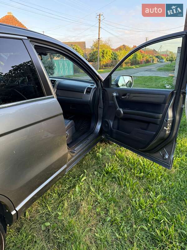 Внедорожник / Кроссовер Honda CR-V 2011 в Мукачево фото 14 Внедорожник / Кроссовер Honda CR-V 2011 в Мукачево