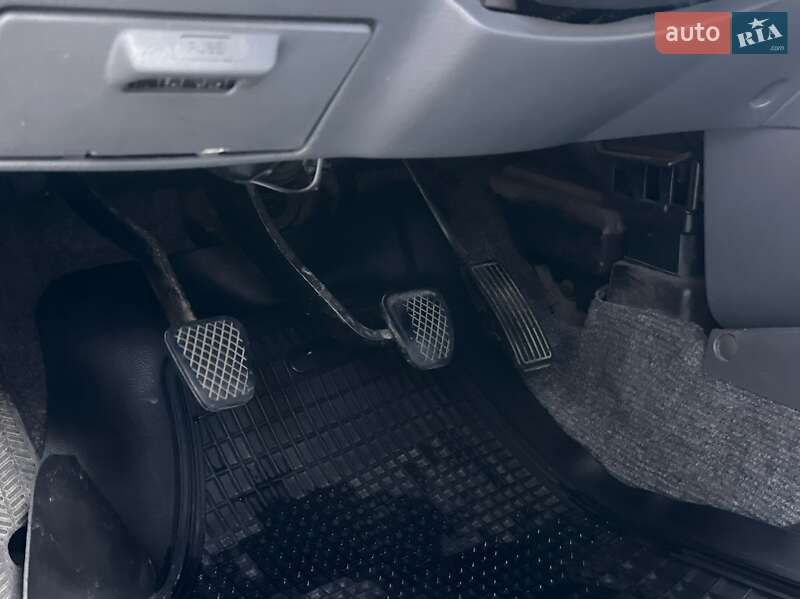 Внедорожник / Кроссовер Honda CR-V 2000 в Ивано-Франковске