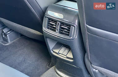 Внедорожник / Кроссовер Honda CR-V 2018 в 