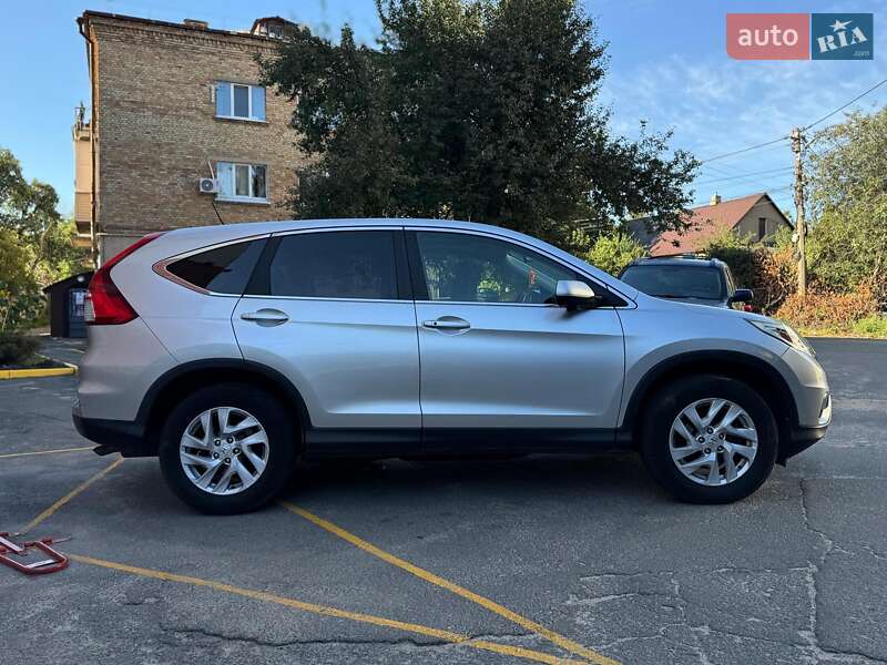 Внедорожник / Кроссовер Honda CR-V 2015 в Киеве