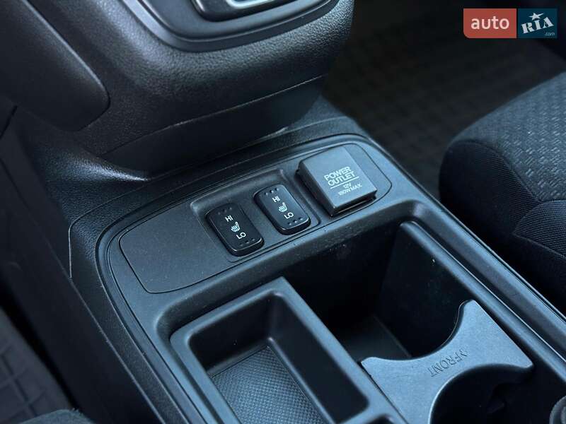 Внедорожник / Кроссовер Honda CR-V 2015 в Киеве