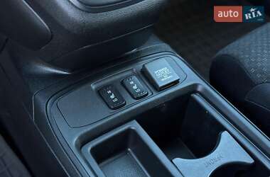 Позашляховик / Кросовер Honda CR-V 2015 в  фото 24 Позашляховик / Кросовер Honda CR-V 2015 в