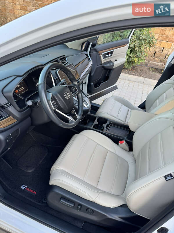 Внедорожник / Кроссовер Honda CR-V 2021 в Черноморске