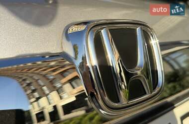 Внедорожник / Кроссовер Honda CR-V 2012 в 