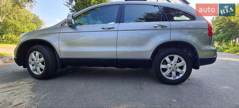 Внедорожник / Кроссовер Honda CR-V 2008 в Киеве