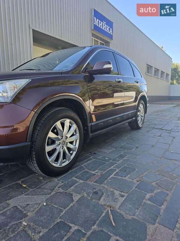 Внедорожник / Кроссовер Honda CR-V 2011 в Сумах