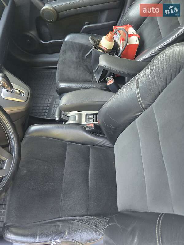 Внедорожник / Кроссовер Honda CR-V 2011 в Сумах