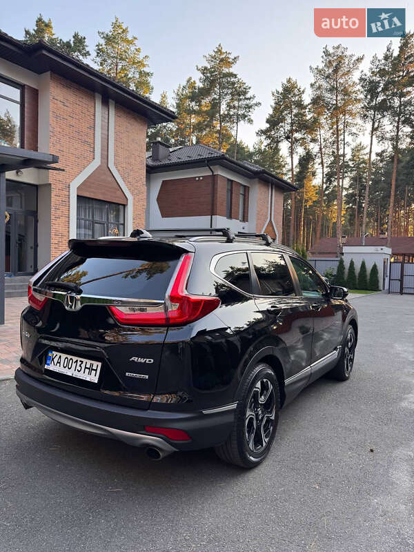 Позашляховик / Кросовер Honda CR-V 2017 в Києві