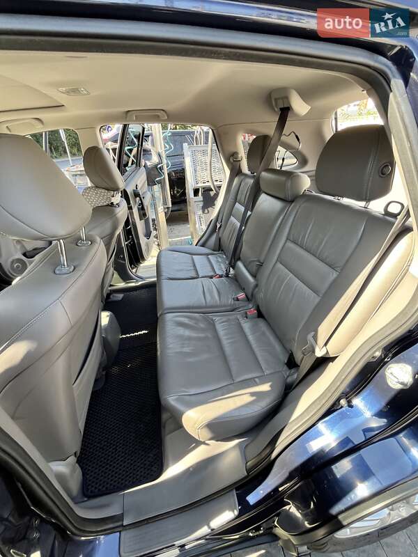 Внедорожник / Кроссовер Honda CR-V 2011 в Тернополе