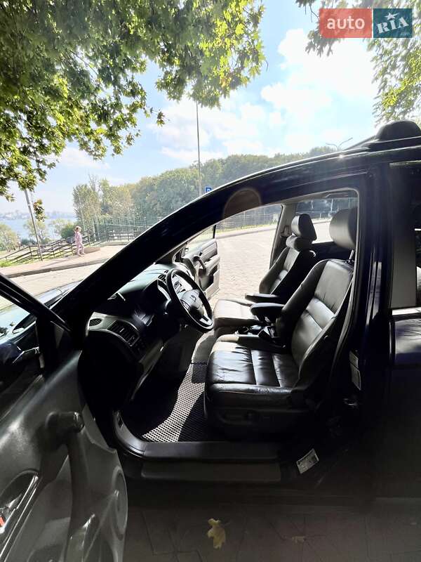 Внедорожник / Кроссовер Honda CR-V 2011 в Тернополе